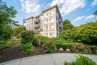 222 13733 107A AVENUE, Surrey BC V3T 0B7