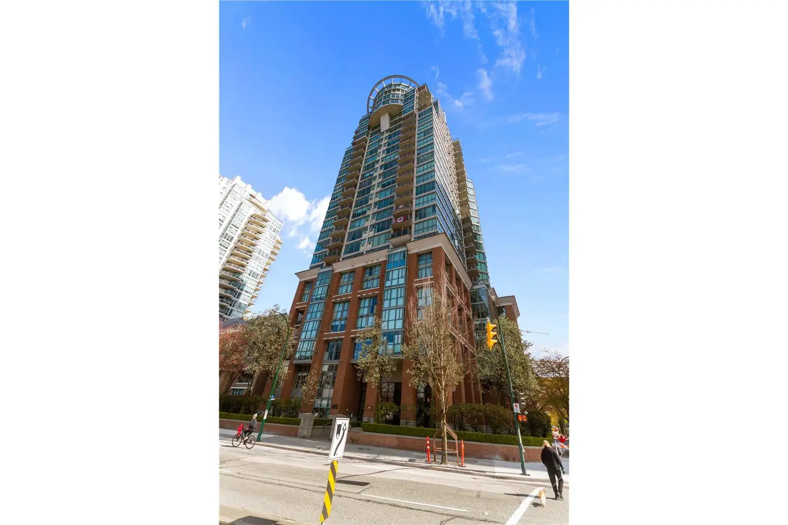 1503 1088 QUEBEC STREET, Vancouver BC V6A 4H2