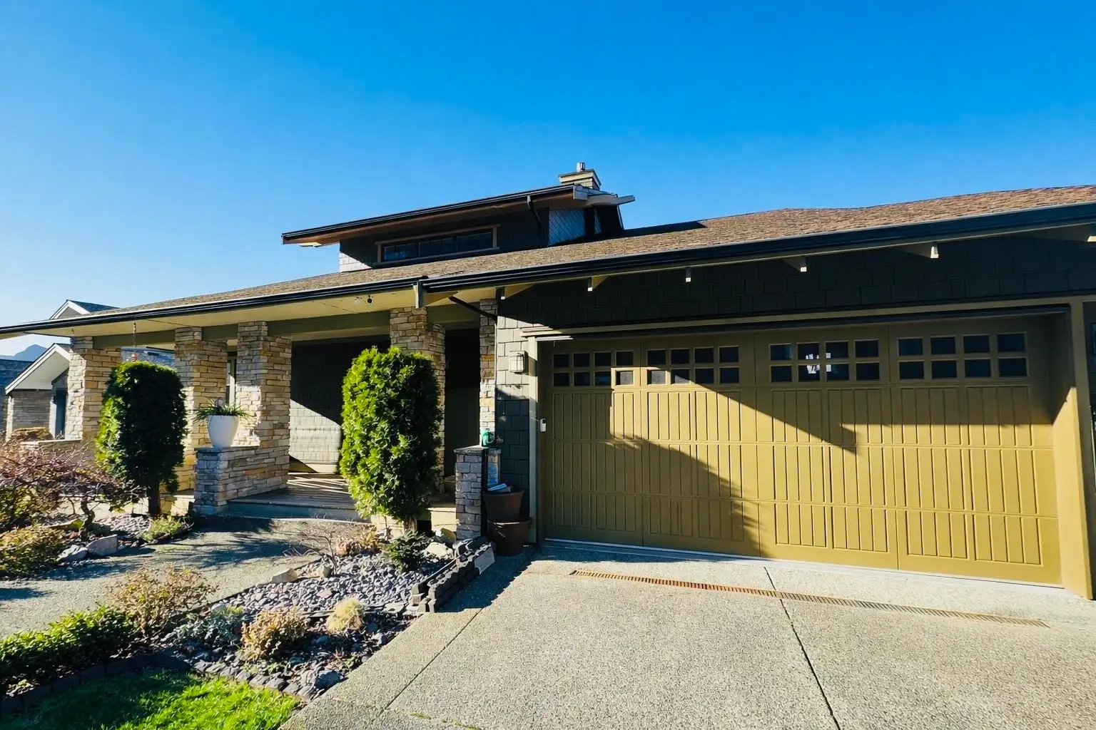 700 OCEAN CREST DRIVE, Furry Creek BC V8B 1A3