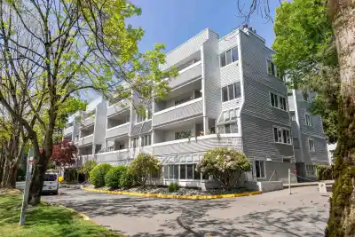 306 7431 BLUNDELL ROAD, Richmond BC V6Y 3G8
