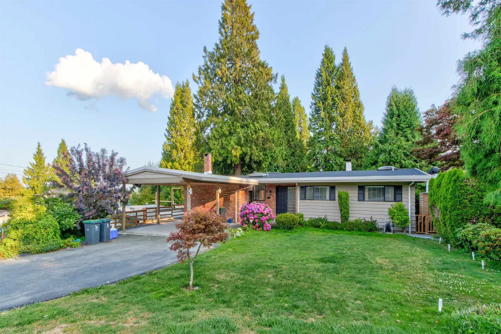 1177 E 15TH STREET, North Vancouver BC V7J 1K6