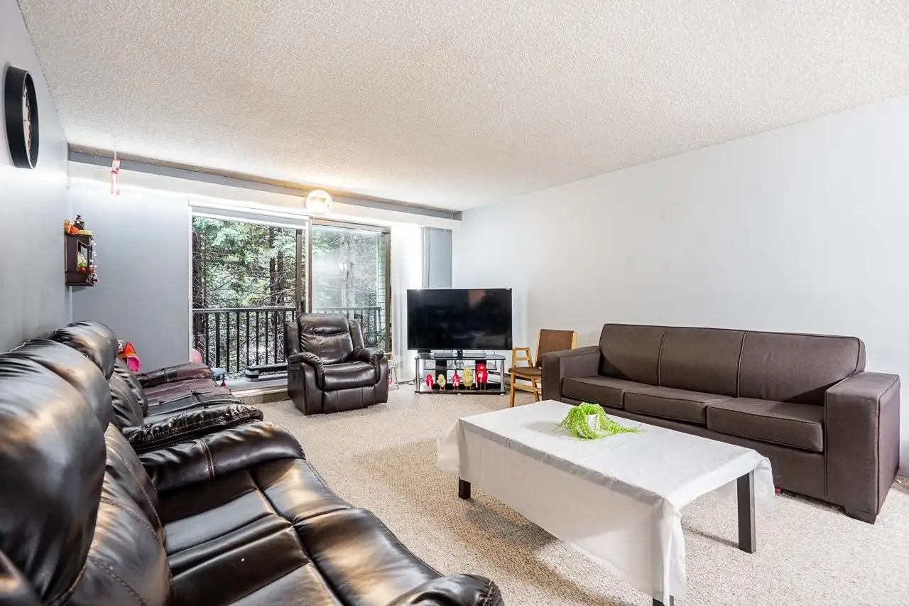 209 15238 100 AVENUE, Surrey BC V3R 7T9