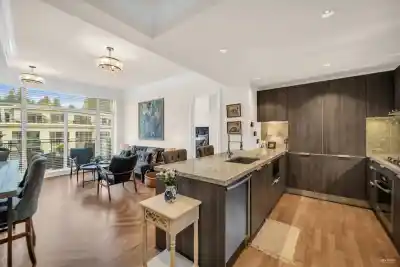 403 568 WATERS EDGE CRESCENT, West Vancouver BC V7T 0A2