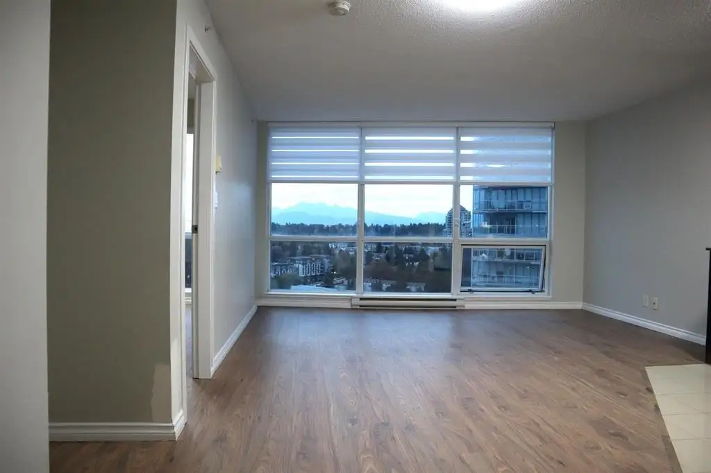 2206 13618 100 AVENUE, Surrey BC V3T 0A8