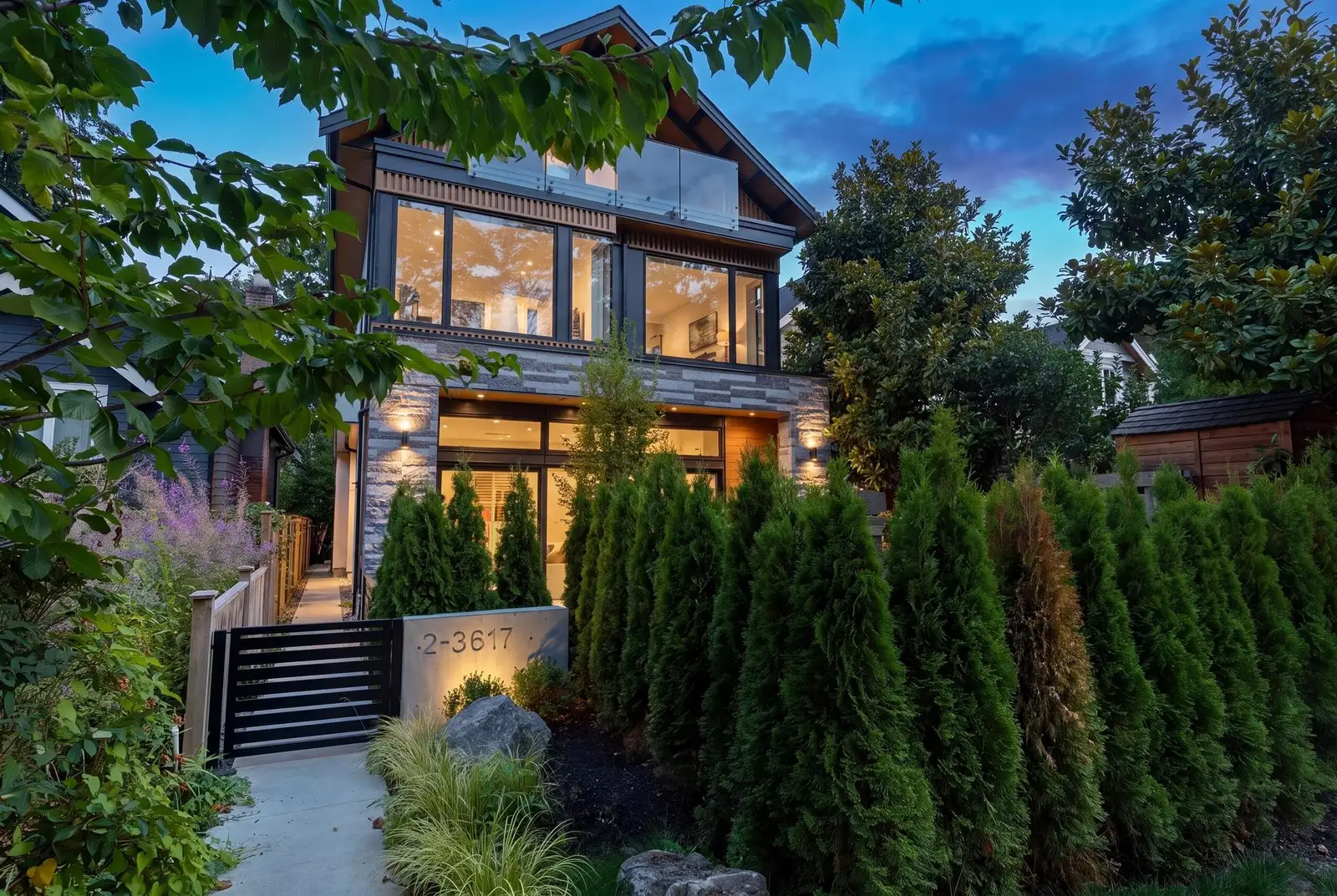 2 3617 W 12TH AVENUE, Vancouver BC V6R 2N5