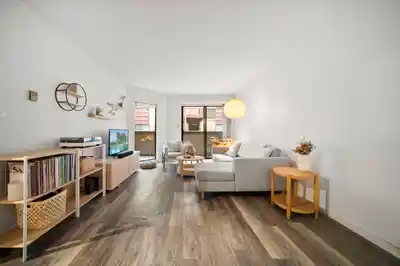 209 975 W 13TH AVENUE, Vancouver BC V5Z 1P4