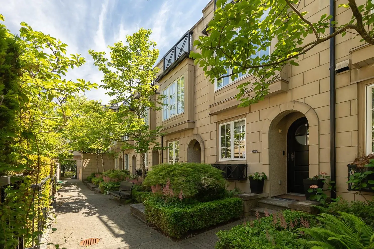 2943 LAUREL STREET, Vancouver BC V5Z 3T4