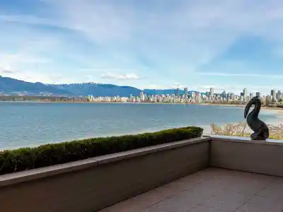 3513 POINT GREY ROAD, Vancouver BC V6R 1A7