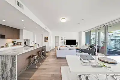 904 1678 PULLMAN PORTER STREET, Vancouver BC V6A 0H4