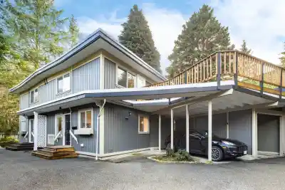 8 GLENMORE DRIVE, West Vancouver BC V7S 1A4