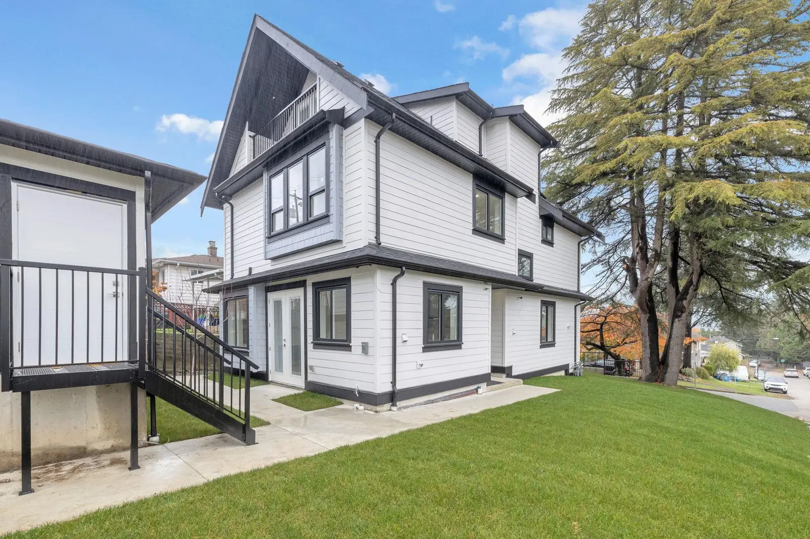 4325 KAMLOOPS STREET, Vancouver BC V5R 1M8