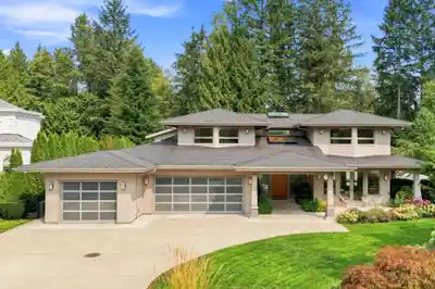 376 ST. JAMES CRESCENT, West Vancouver BC V7S 1J8