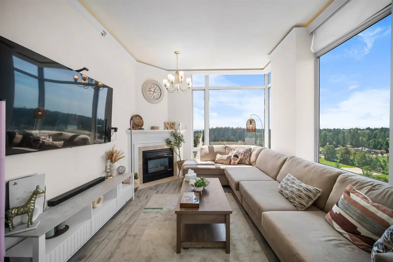 PH4 14820 104 AVENUE, Surrey BC V3R 0V9