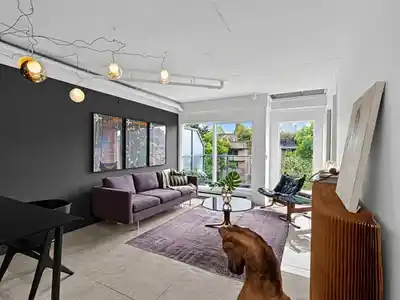 7 1355 W 4TH AVENUE, Vancouver BC V6H 3Y8
