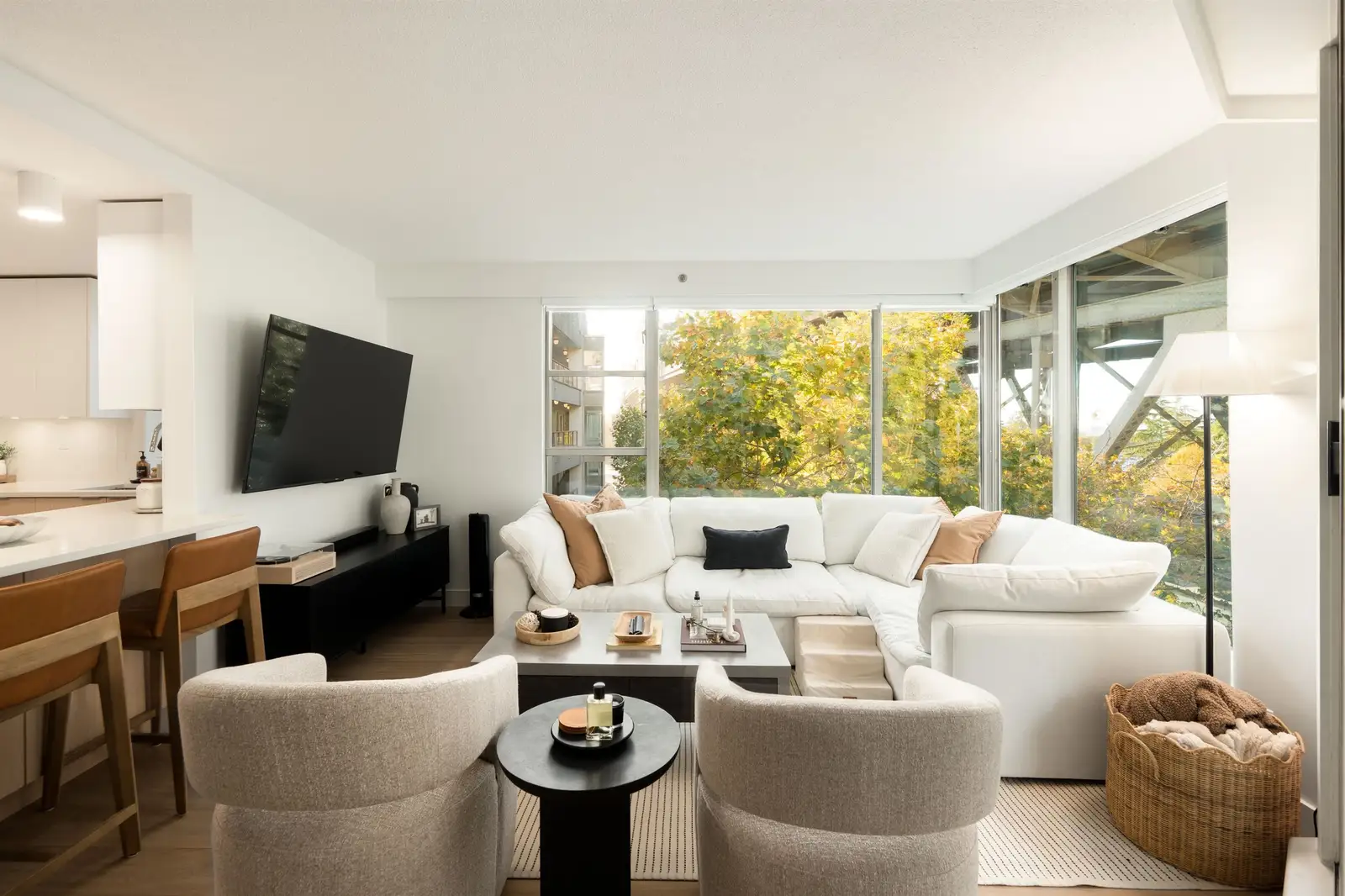 501 1006 BEACH AVENUE, Vancouver BC V6E 1T7