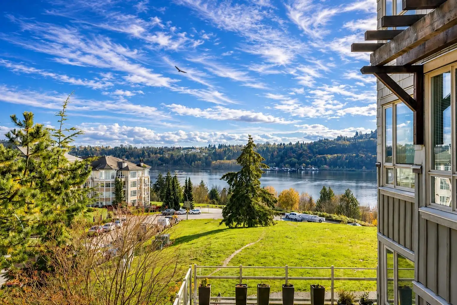 317 530 RAVEN WOODS DRIVE, North Vancouver BC V7G 2T5