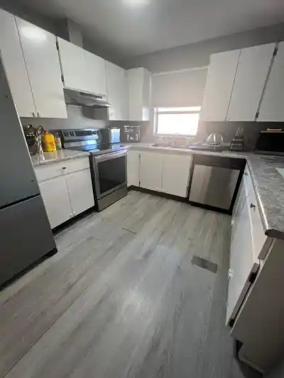 201 7131 133A STREET, Surrey BC V3W 8A1