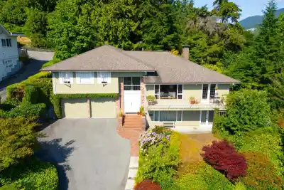 805 YOUNETTE DRIVE, West Vancouver BC V7T 1T1