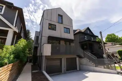 1 60 E 17TH AVENUE, Vancouver BC V5V 1A2