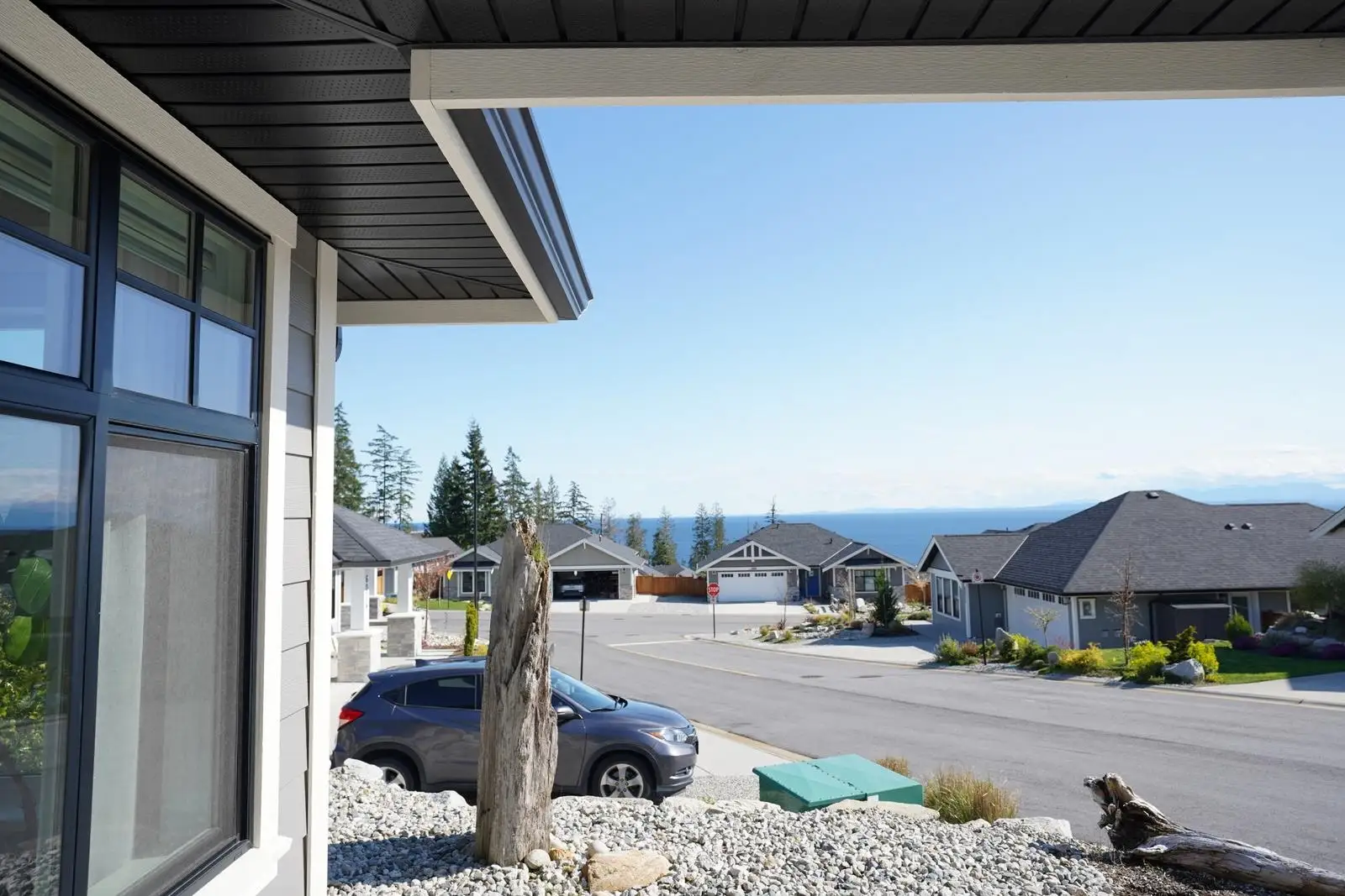6078 KINGBIRD AVENUE, Sechelt BC V7Z 0S4