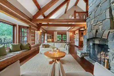 5851 EAGLE ISLAND, West Vancouver BC V7W 1V6
