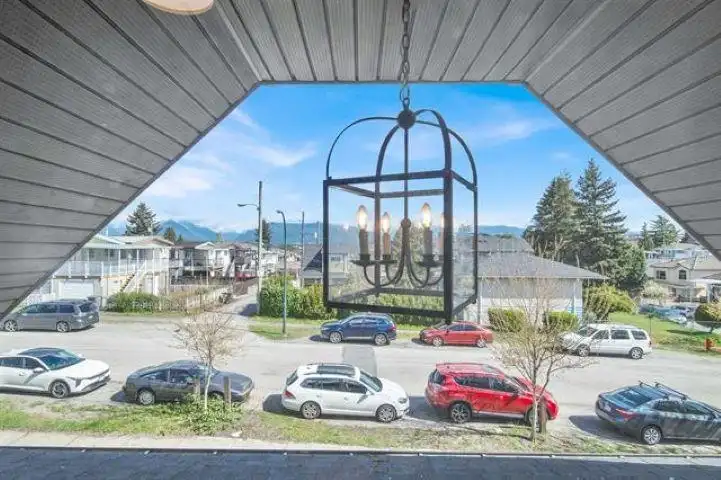 3128 KINGS AVENUE, Vancouver