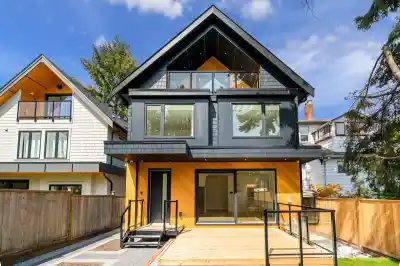 2 950 W 17TH AVENUE, Vancouver BC V5Z 1V4