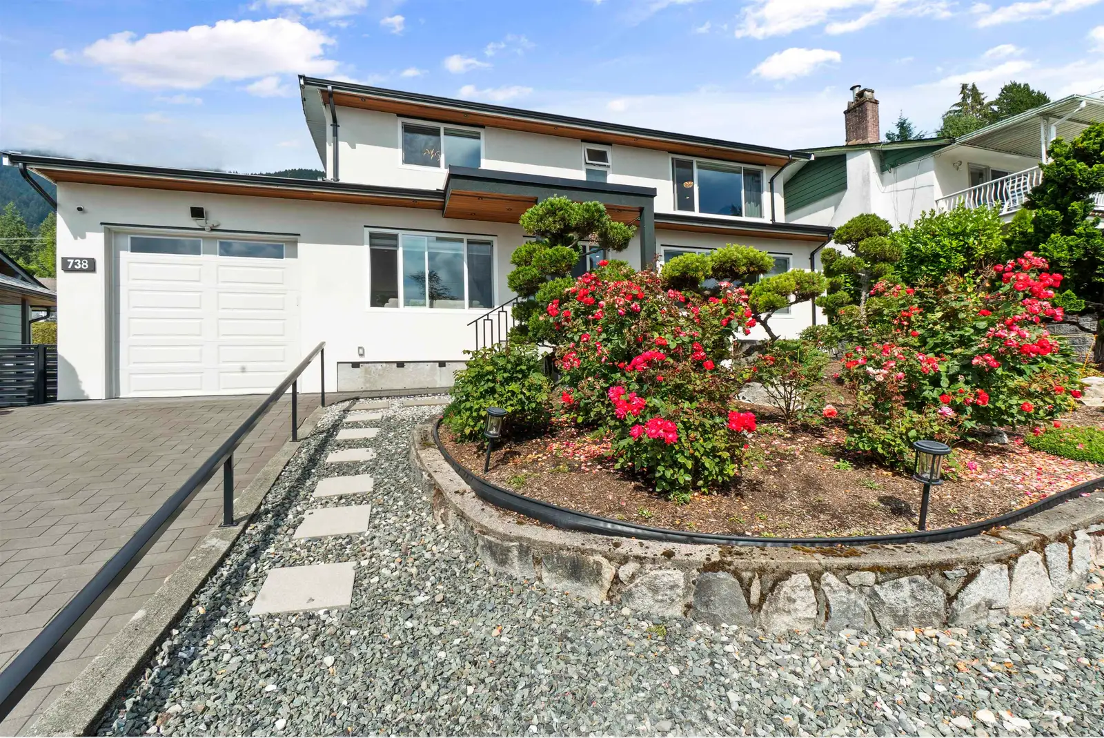 738 SYLVAN AVENUE, North Vancouver BC V7R 2G1
