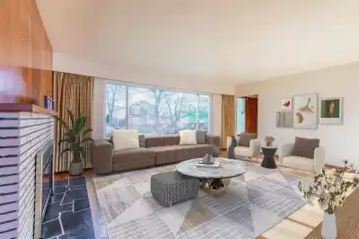 5482 RHODES STREET, Vancouver BC V5R 3N9