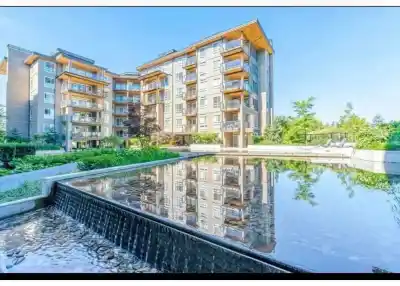 212 6033 GRAY AVENUE, Vancouver BC V6S 0G3