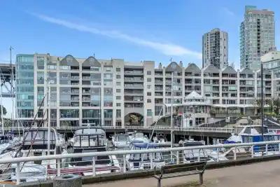 502 1012 BEACH AVENUE, Vancouver BC V6E 1T7