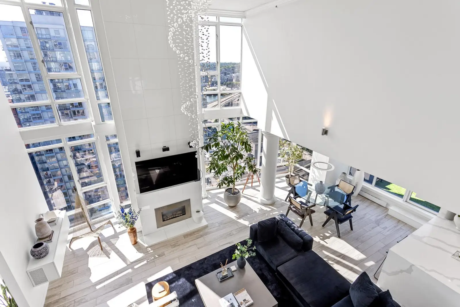 PH1 930 CAMBIE STREET, Vancouver BC V6B 5X6