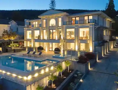 961 KING GEORGES WAY, West Vancouver BC V7S 1S6
