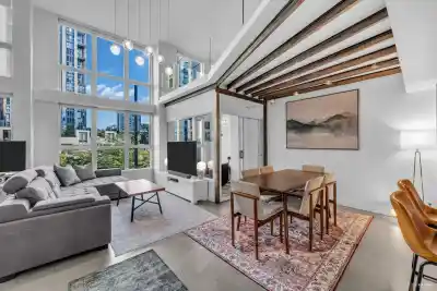 209 1238 SEYMOUR STREET, Vancouver BC V6B 6J3