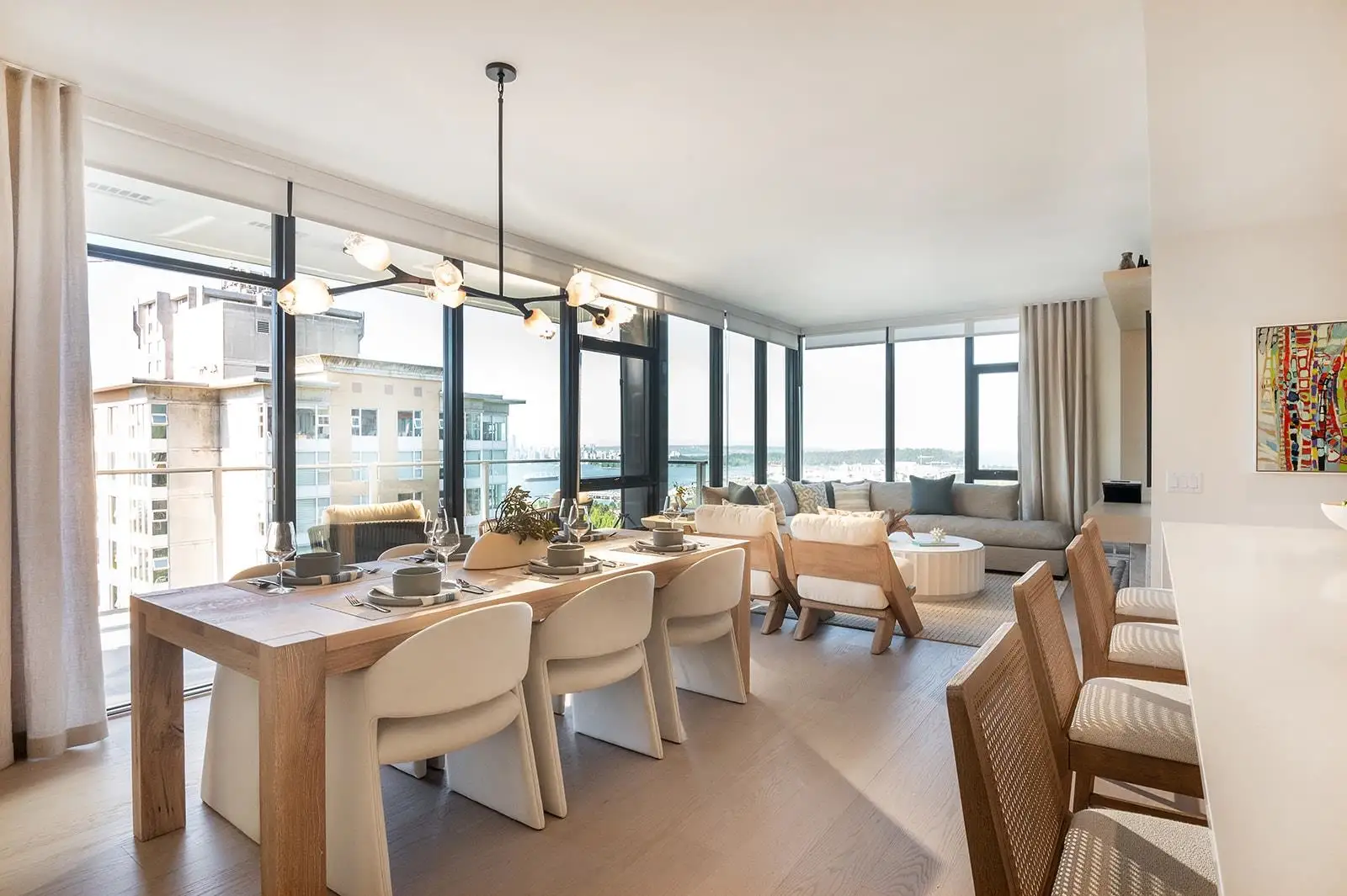 1906 128 W 15TH STREET, North Vancouver BC V7M 1R5