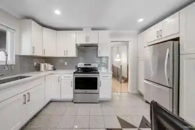 7531 OAK STREET, Vancouver BC V6P 4A4