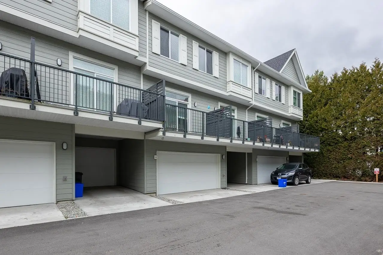 4 13629 81A AVENUE, Surrey BC V3W 3M4