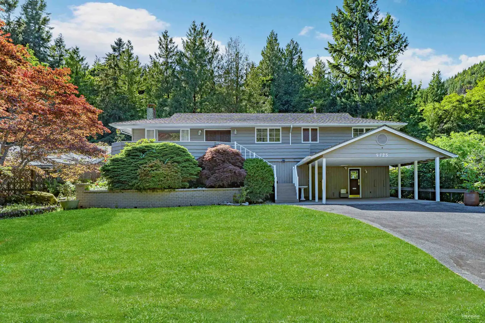 5725 CRANLEY DRIVE, West Vancouver BC V7V 4B3