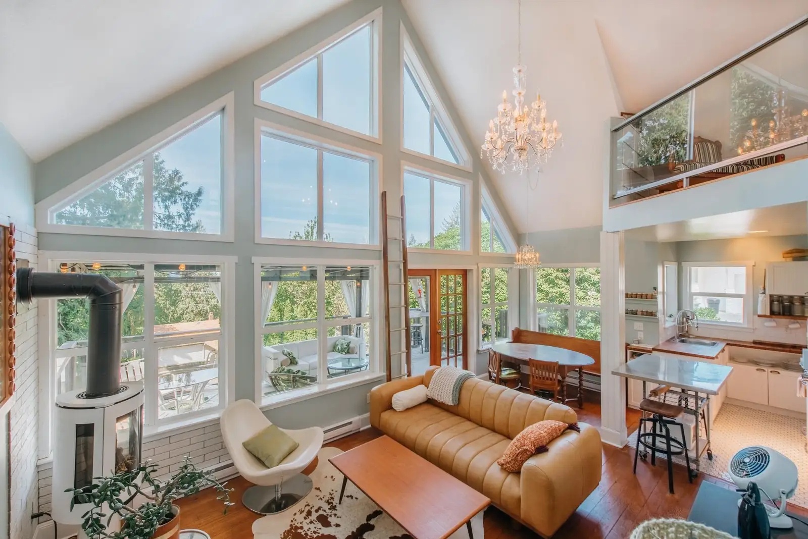 4981 GEER ROAD, Sechelt BC V7Z 0B9