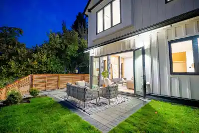 4675 ST. GEORGE STREET, Vancouver BC V5V 4A8