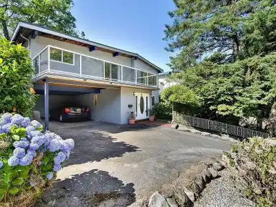 1106 HEYWOOD STREET, North Vancouver BC V7L 1H4