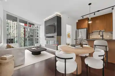 2007 1189 MELVILLE STREET, Vancouver BC V6E 4T8