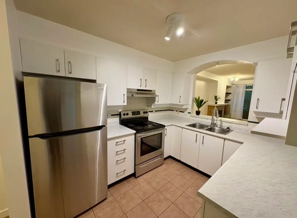 212 3600 WINDCREST DRIVE, North Vancouver BC V7G 2S5