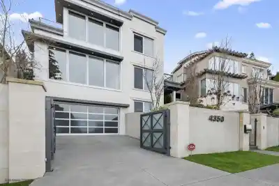 4350 LOCARNO CRESCENT, Vancouver BC V6R 1G3