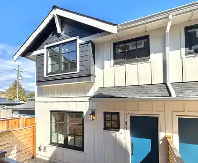 1 552 KASLO STREET, Vancouver BC V5K 3Z2