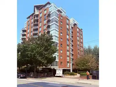707 1575 W 10TH AVENUE, Vancouver BC V6J 5L1