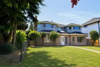 2718 OLIVER CRESCENT, Vancouver BC V6L 1S9