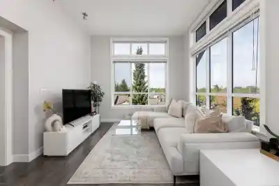 407 10477 154 STREET, Surrey BC V3R 0C6