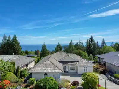 6169 MIKA ROAD, Sechelt BC V7Z 0R6