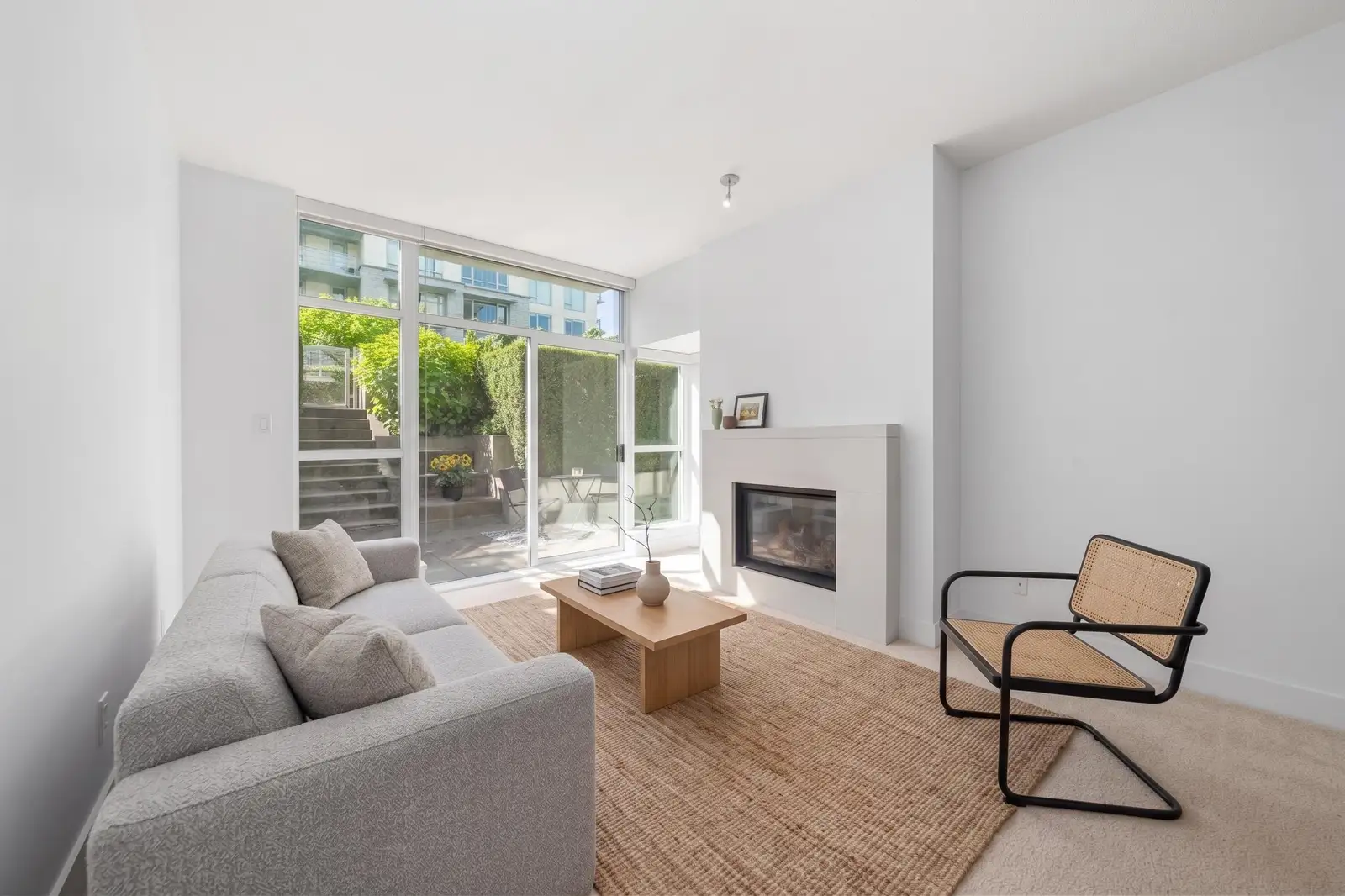 102 6080 IONA DRIVE, Vancouver BC V6T 0A4